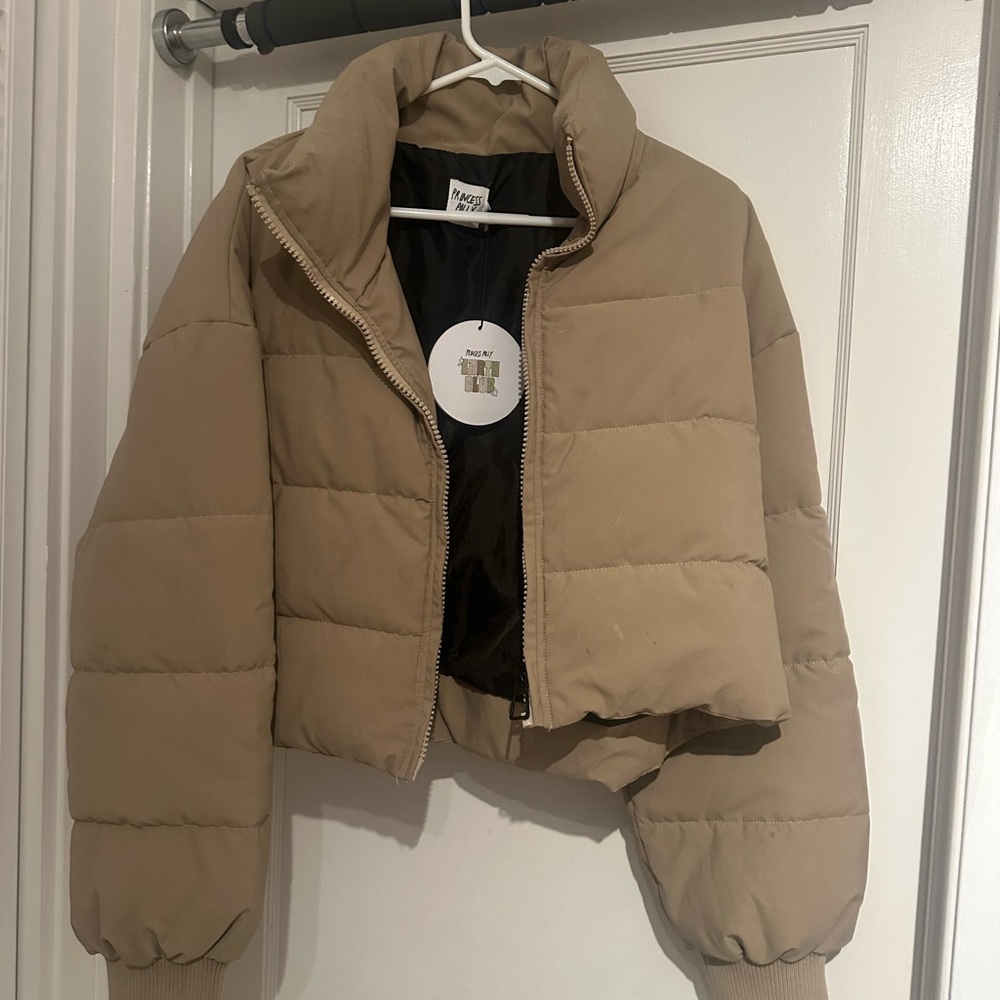 Princess Polly 7th Avenue Beige Puffer jacket